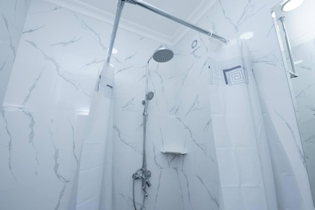 Halal Apart Hotel アルマトイ エクステリア 写真